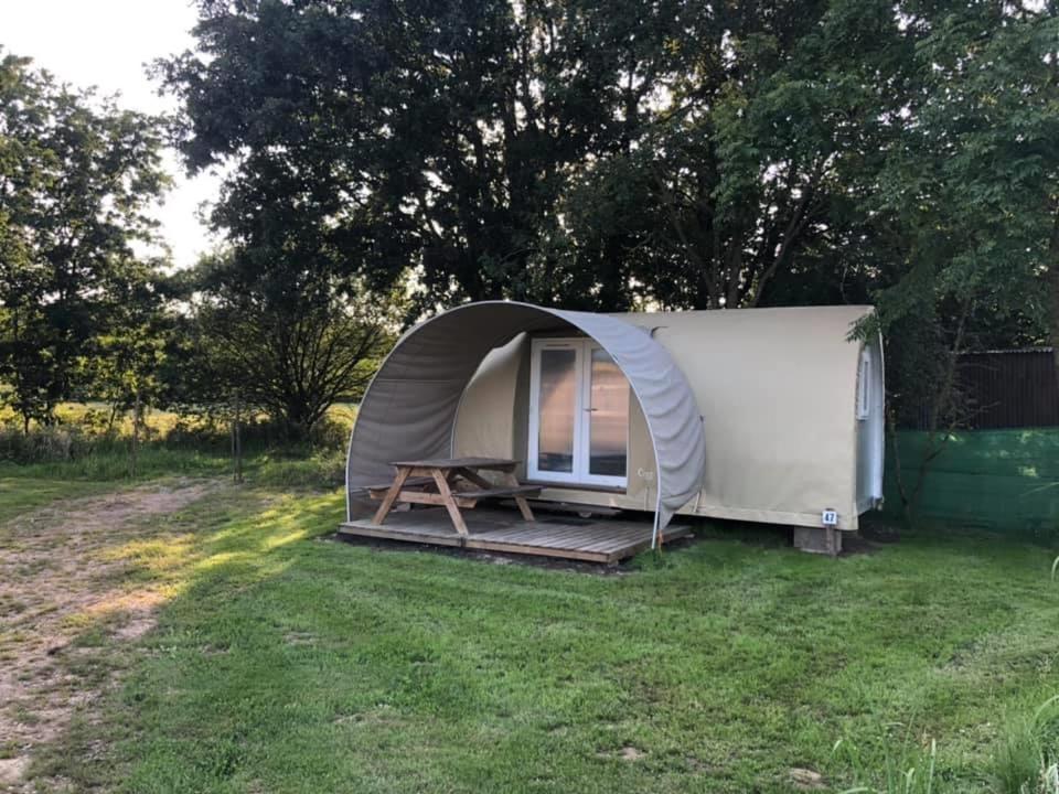 Camping Au Pré de l'Étang Sainte-Foy  Extérieur photo