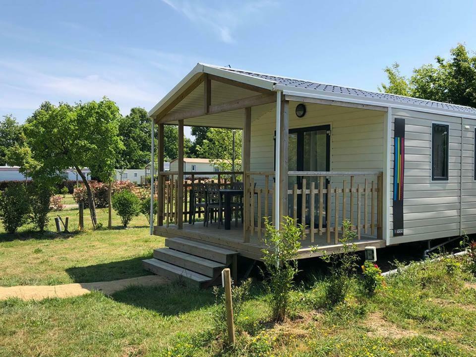 Camping Au Pré de l'Étang Sainte-Foy  Extérieur photo